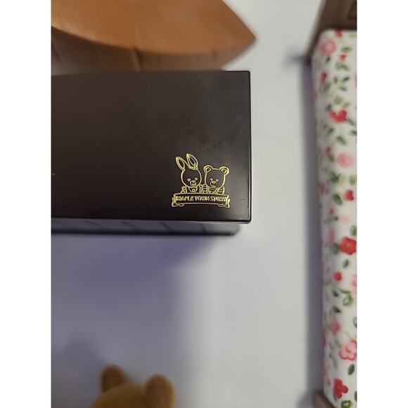 Calico Critters Epoch Sylvanian Families Mixed Lot Accessories Dolls Furniture - Picture 13 of 14